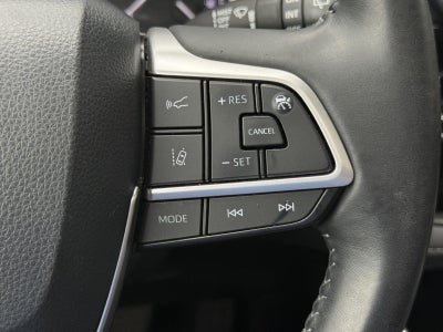 2022 Toyota Highlander XLE AWD (Natl)