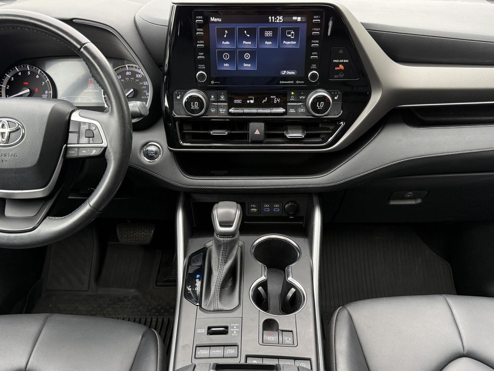 2022 Toyota Highlander XLE AWD (Natl)