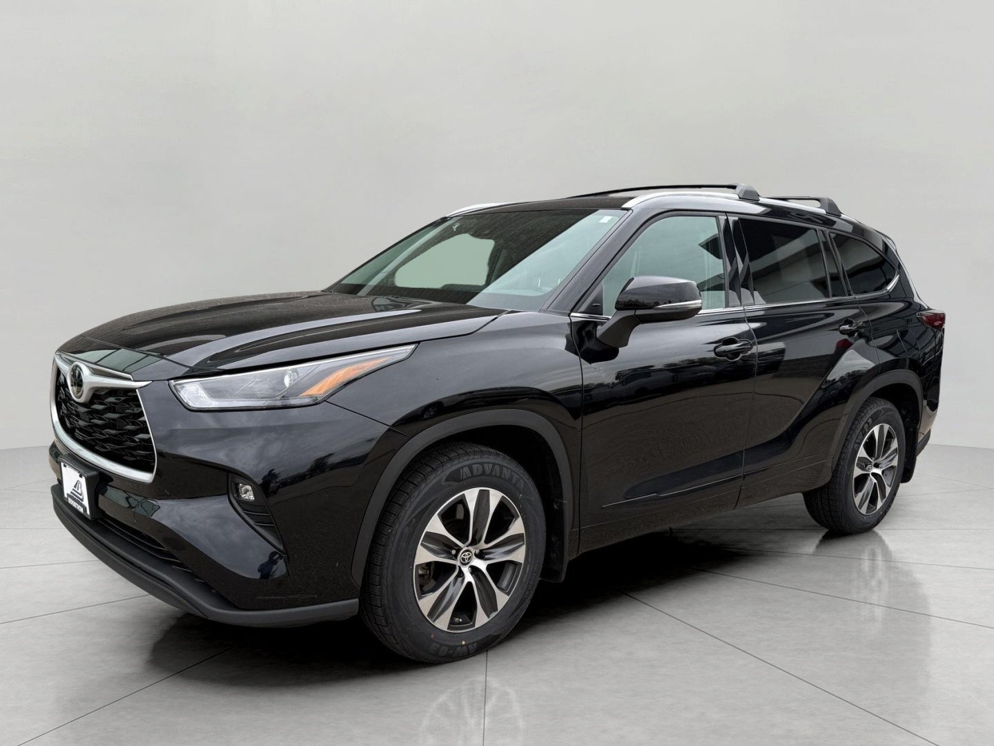 2022 Toyota Highlander XLE AWD (Natl)