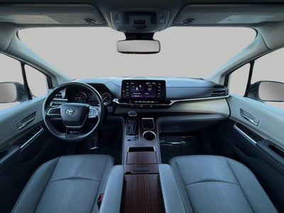 2024 Toyota Sienna XLE