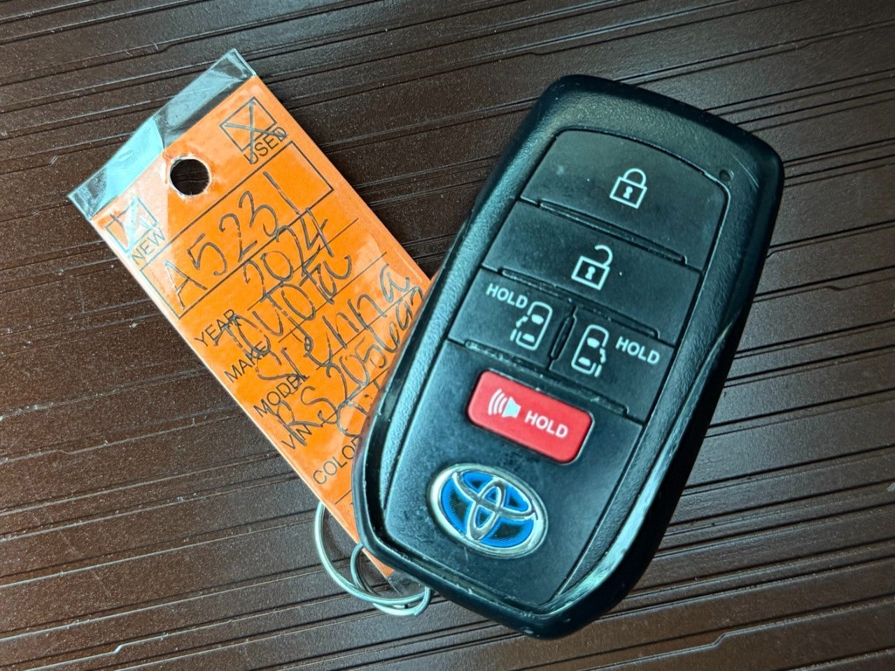 2024 Toyota Sienna XLE