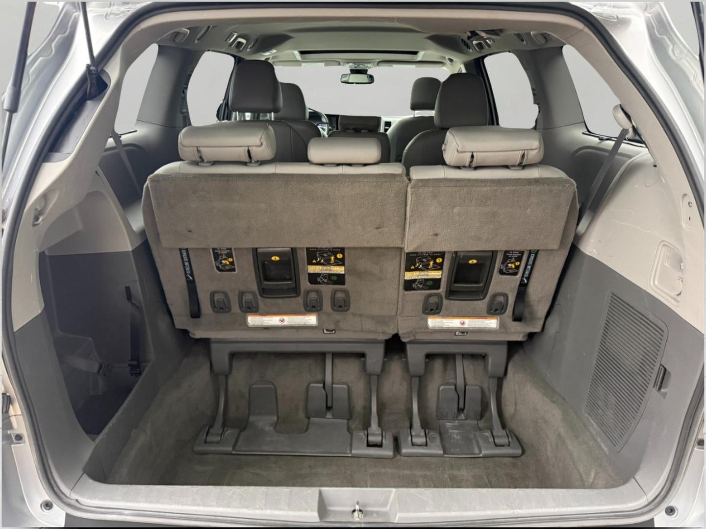 2018 Toyota Sienna XLE