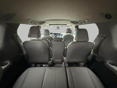 2018 Toyota Sienna XLE