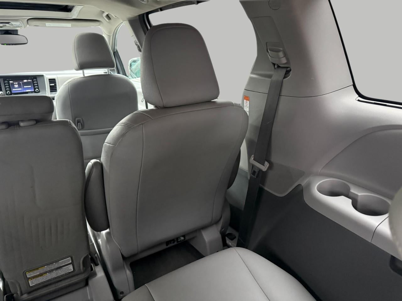 2018 Toyota Sienna XLE