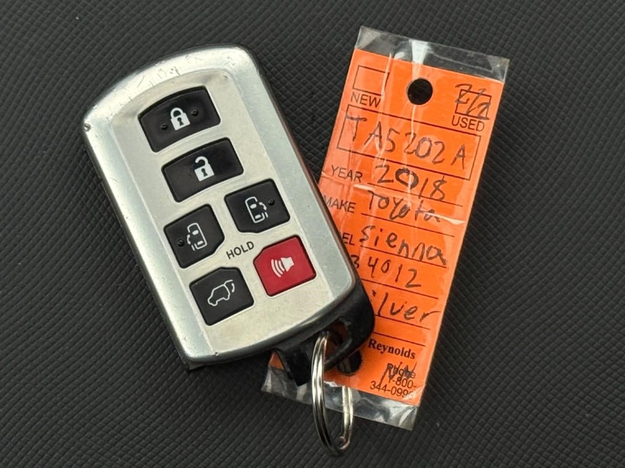 2018 Toyota Sienna XLE