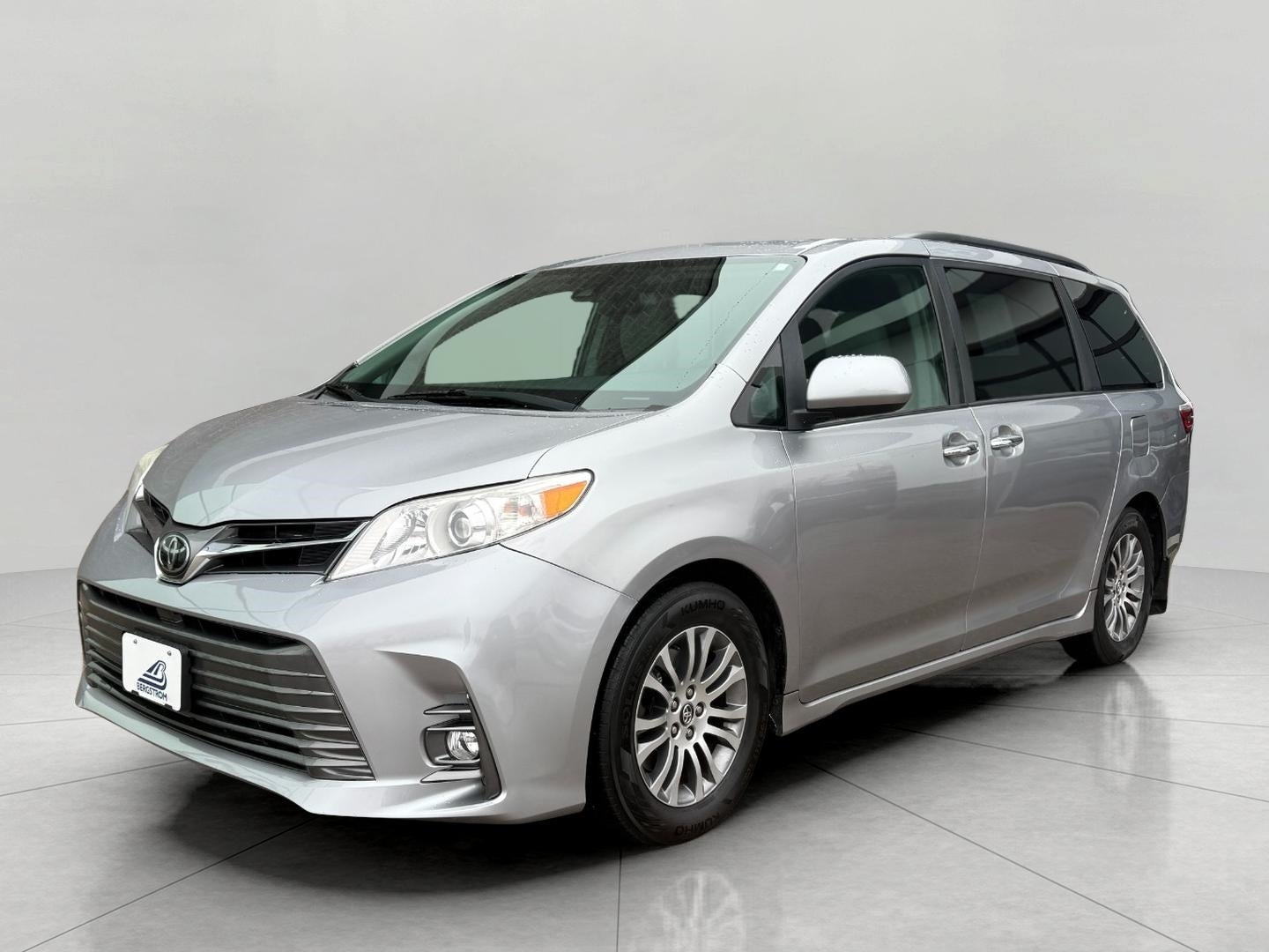 2018 Toyota Sienna XLE