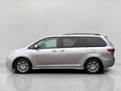 2018 Toyota Sienna XLE