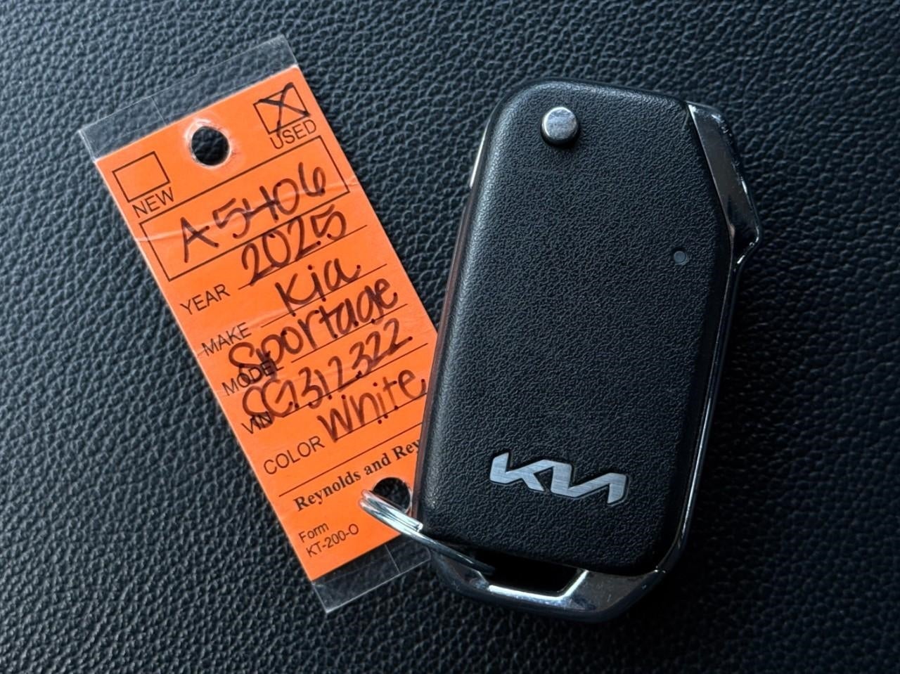 2025 Kia Sportage LX AWD