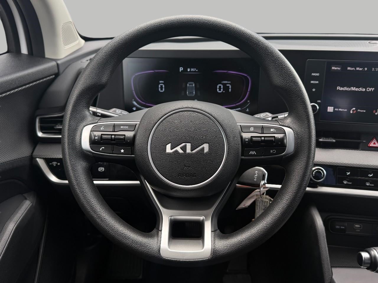 2025 Kia Sportage LX AWD