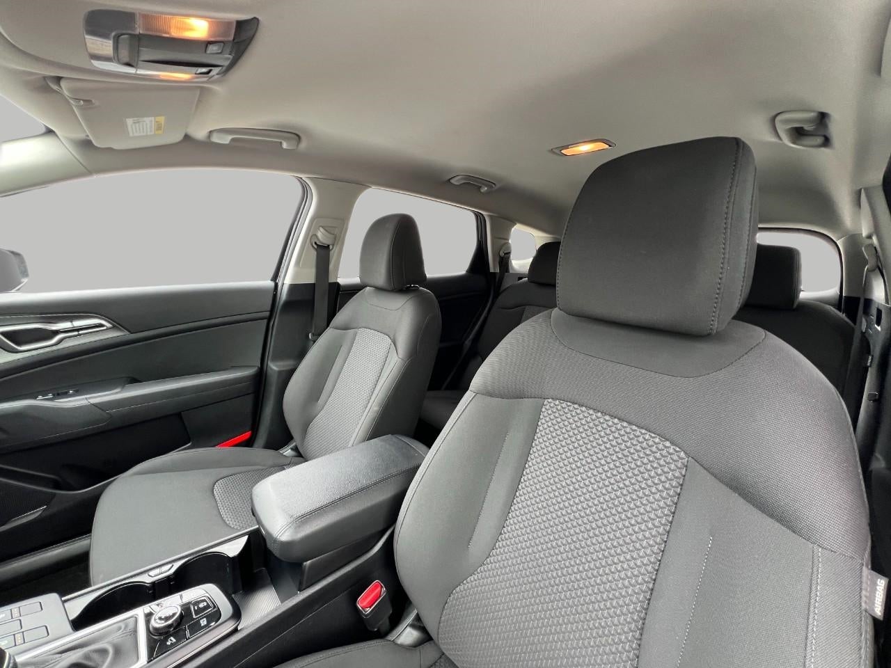 2025 Kia Sportage LX AWD