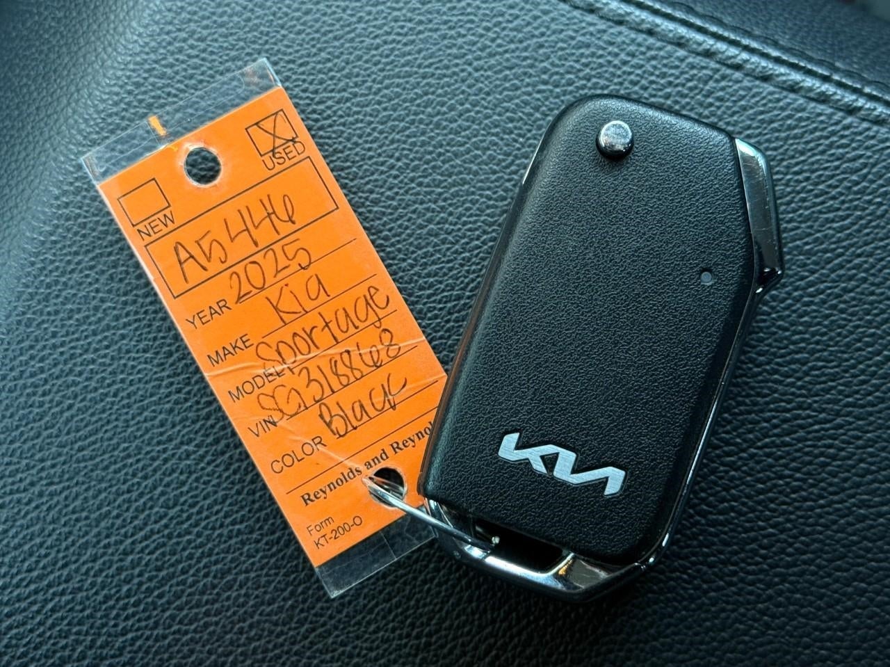 2025 Kia Sportage LX AWD