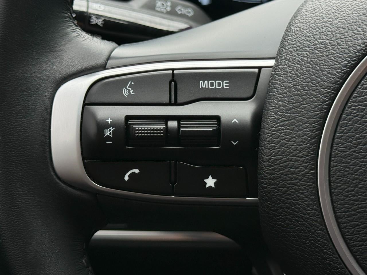 2025 Kia Sportage EX FWD