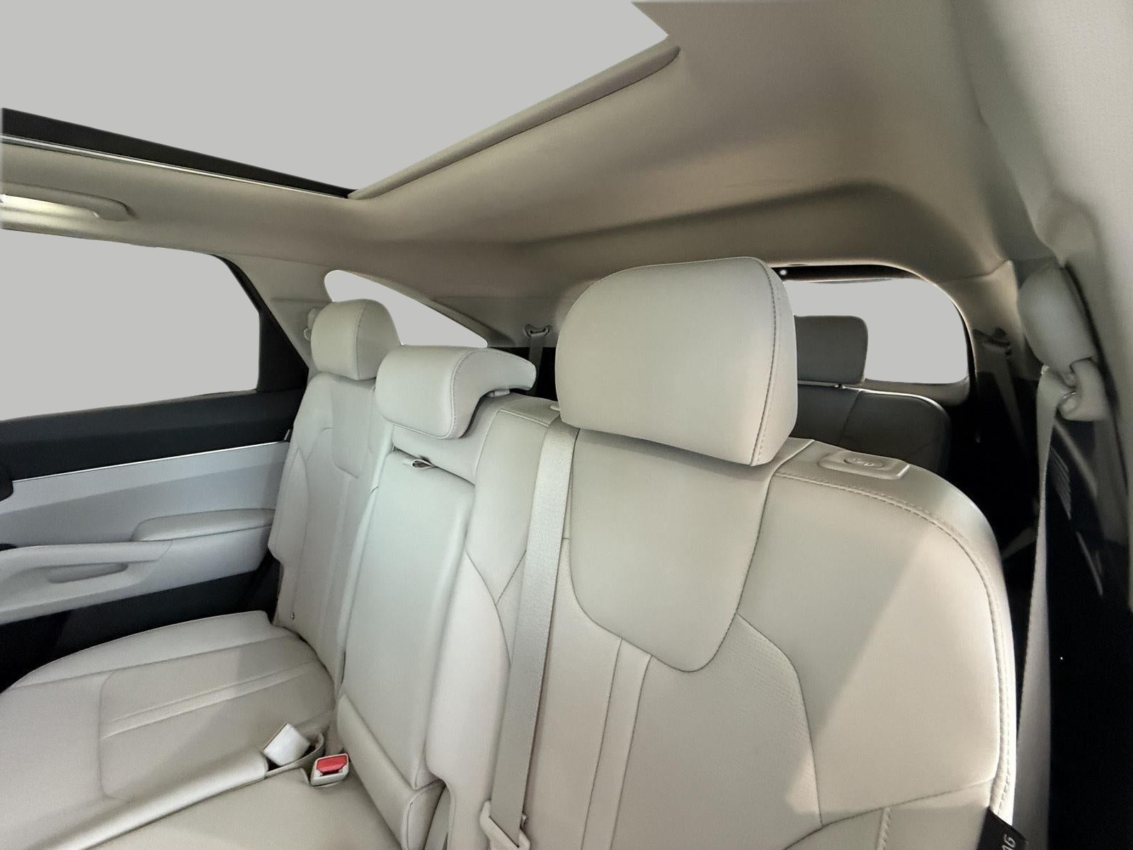 2024 Kia Sorento S FWD