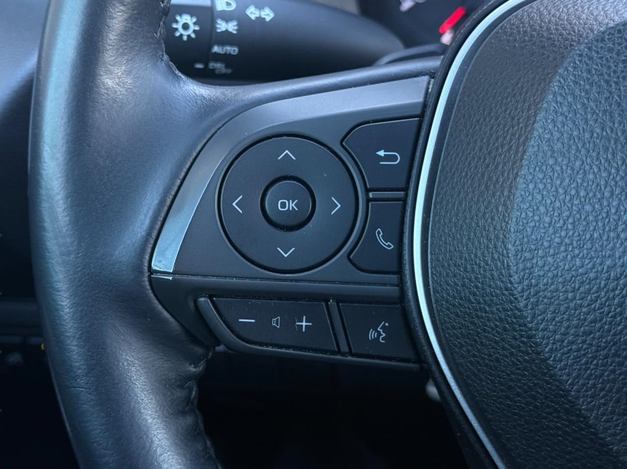 2020 Toyota Corolla SE CVT (Natl)