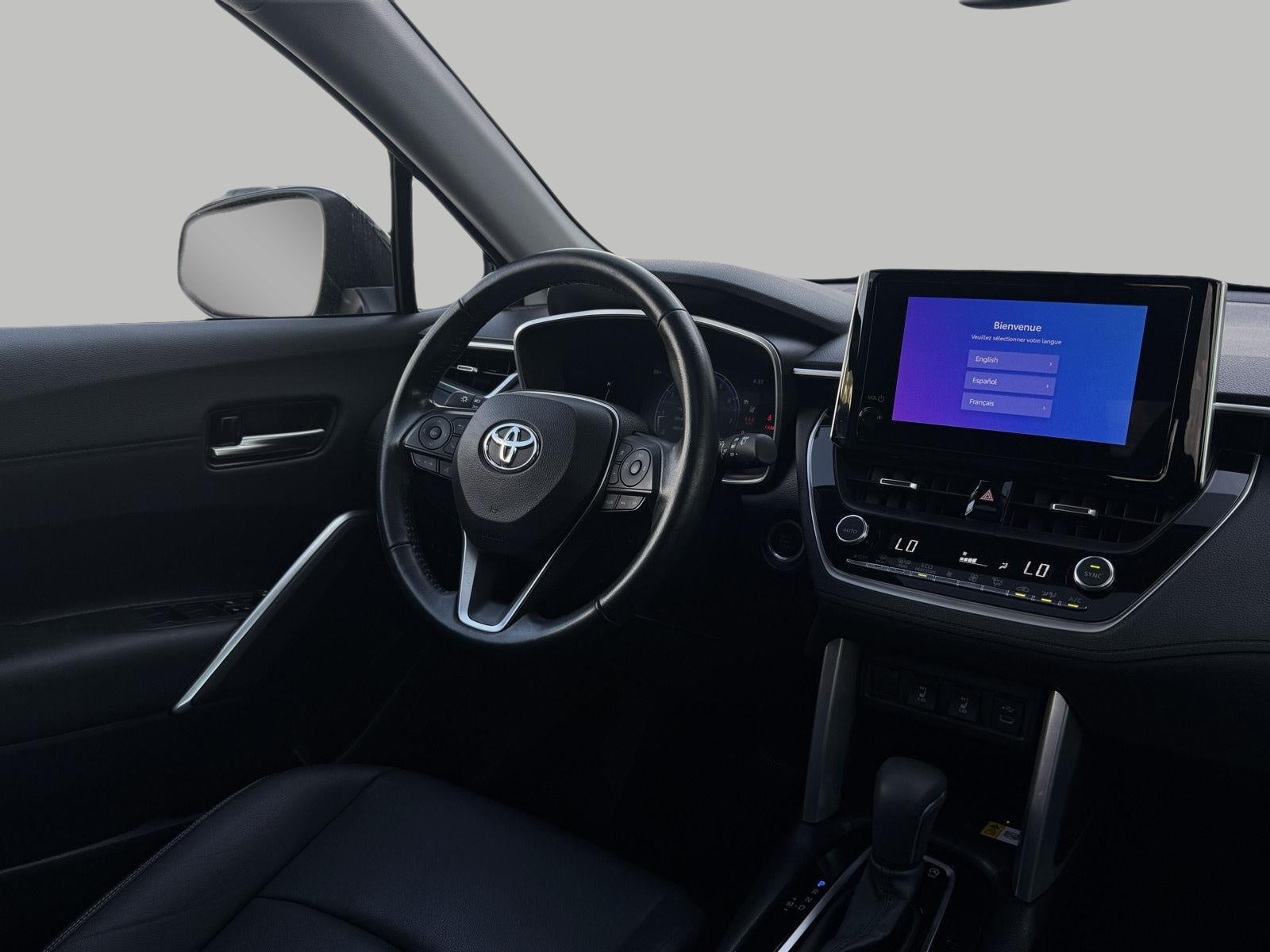 2023 Toyota Corolla Cross XLE 4WD (Natl)