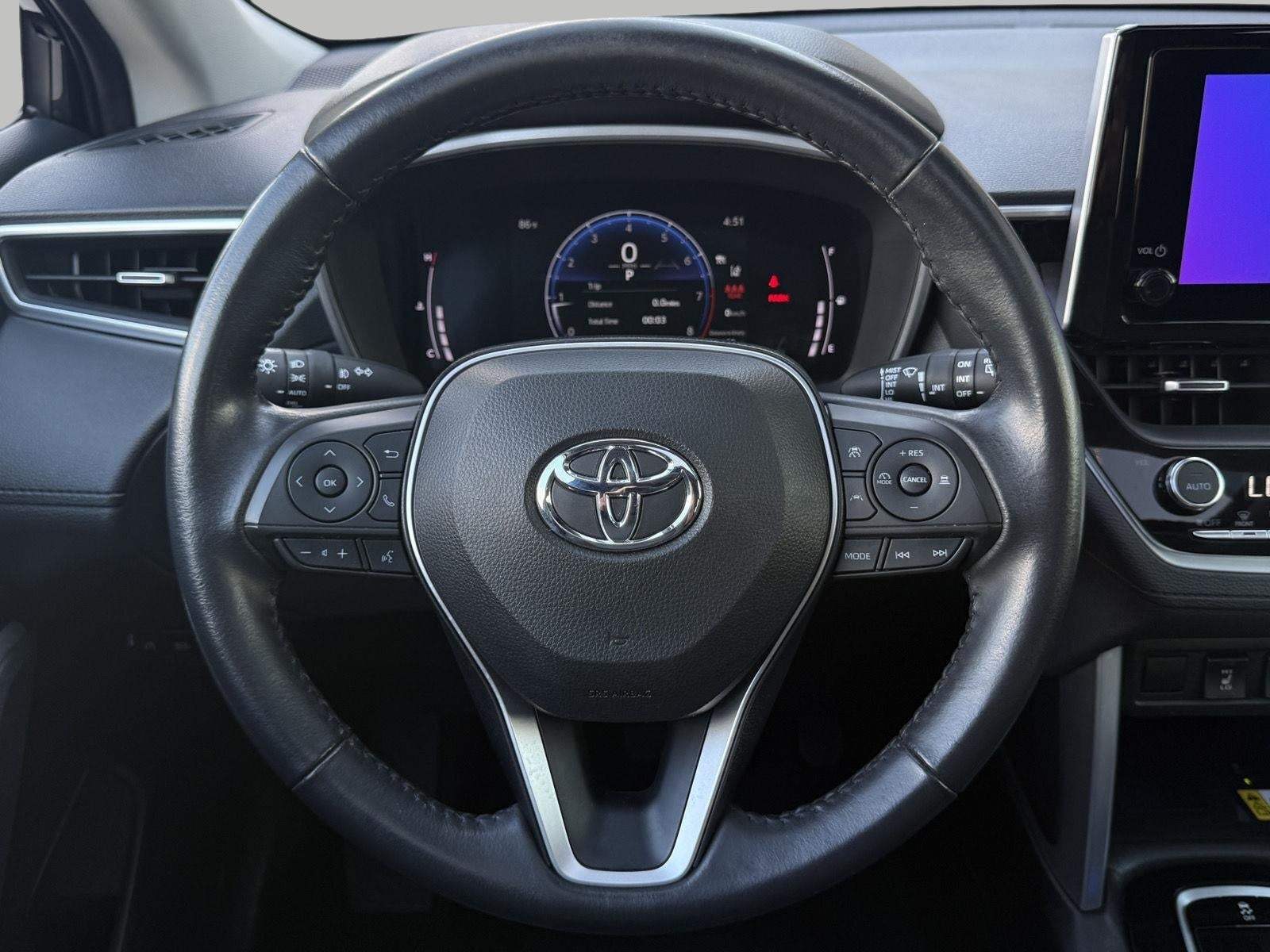 2023 Toyota Corolla Cross XLE 4WD (Natl)