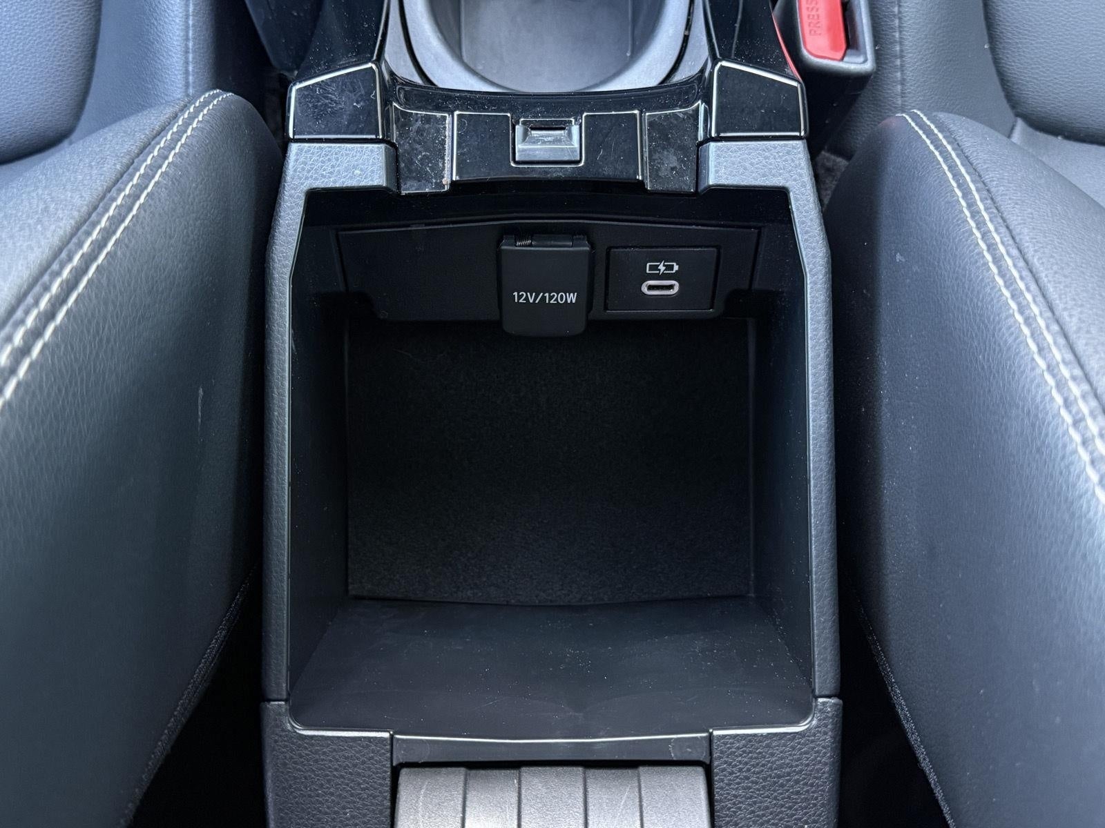 2023 Toyota Corolla Cross XLE 4WD (Natl)