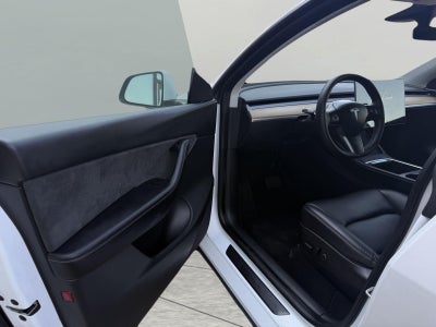 2022 Tesla Model Y Long Range AWD
