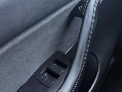 2022 Tesla Model Y Long Range AWD