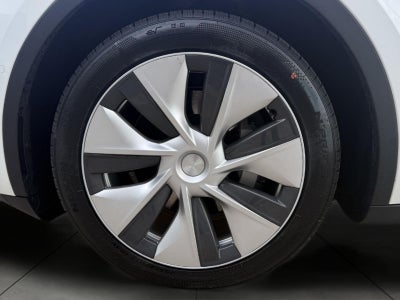 2022 Tesla Model Y Long Range AWD