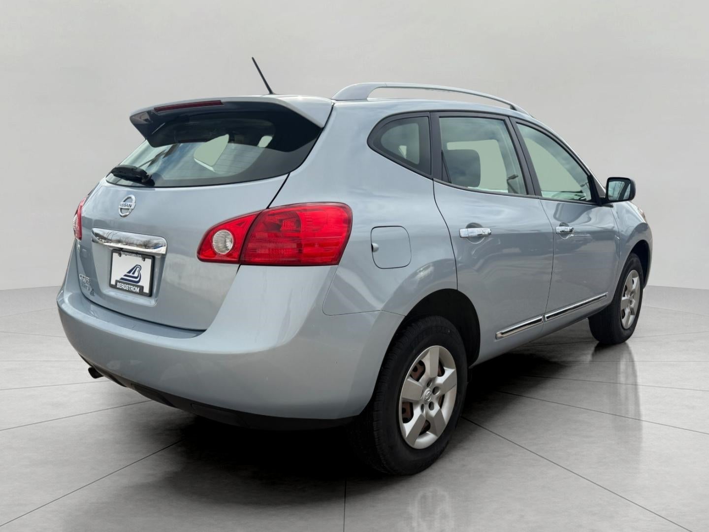 2015 Nissan Rogue Select FWD 4dr S