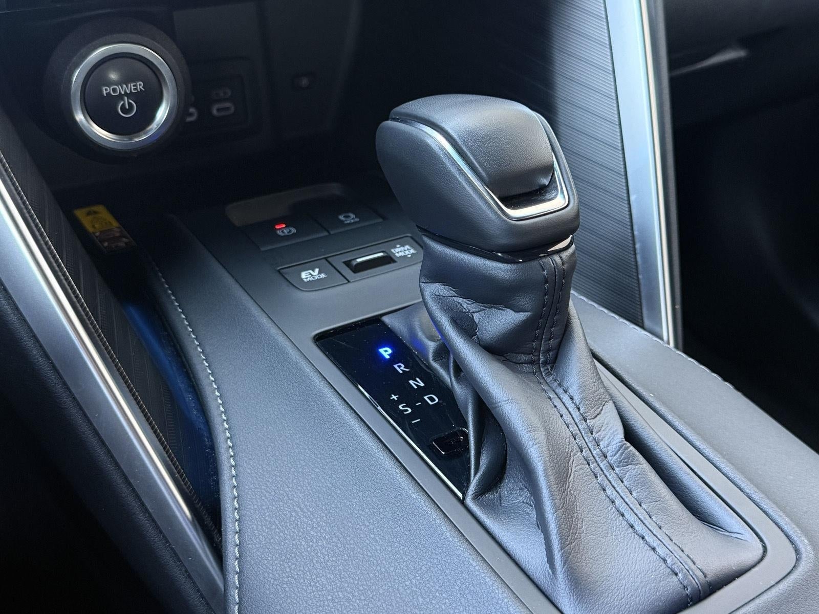 2024 Toyota Venza Limited AWD (GS)