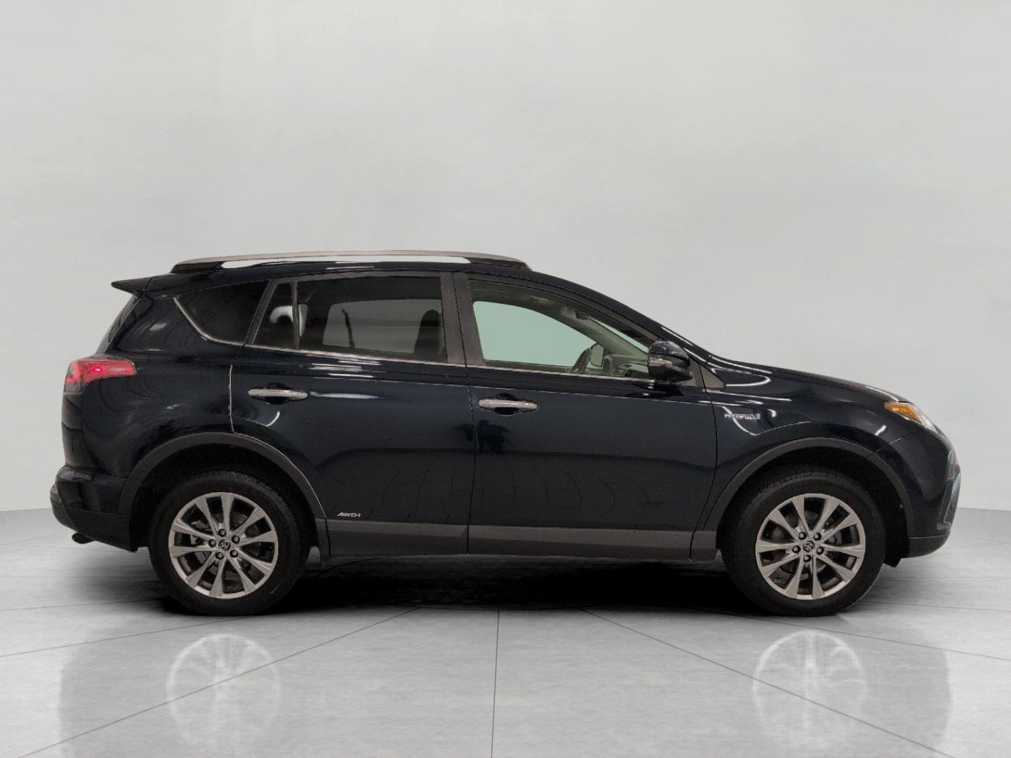 2017 Toyota RAV4 Hybrid Limited AWD (Natl)