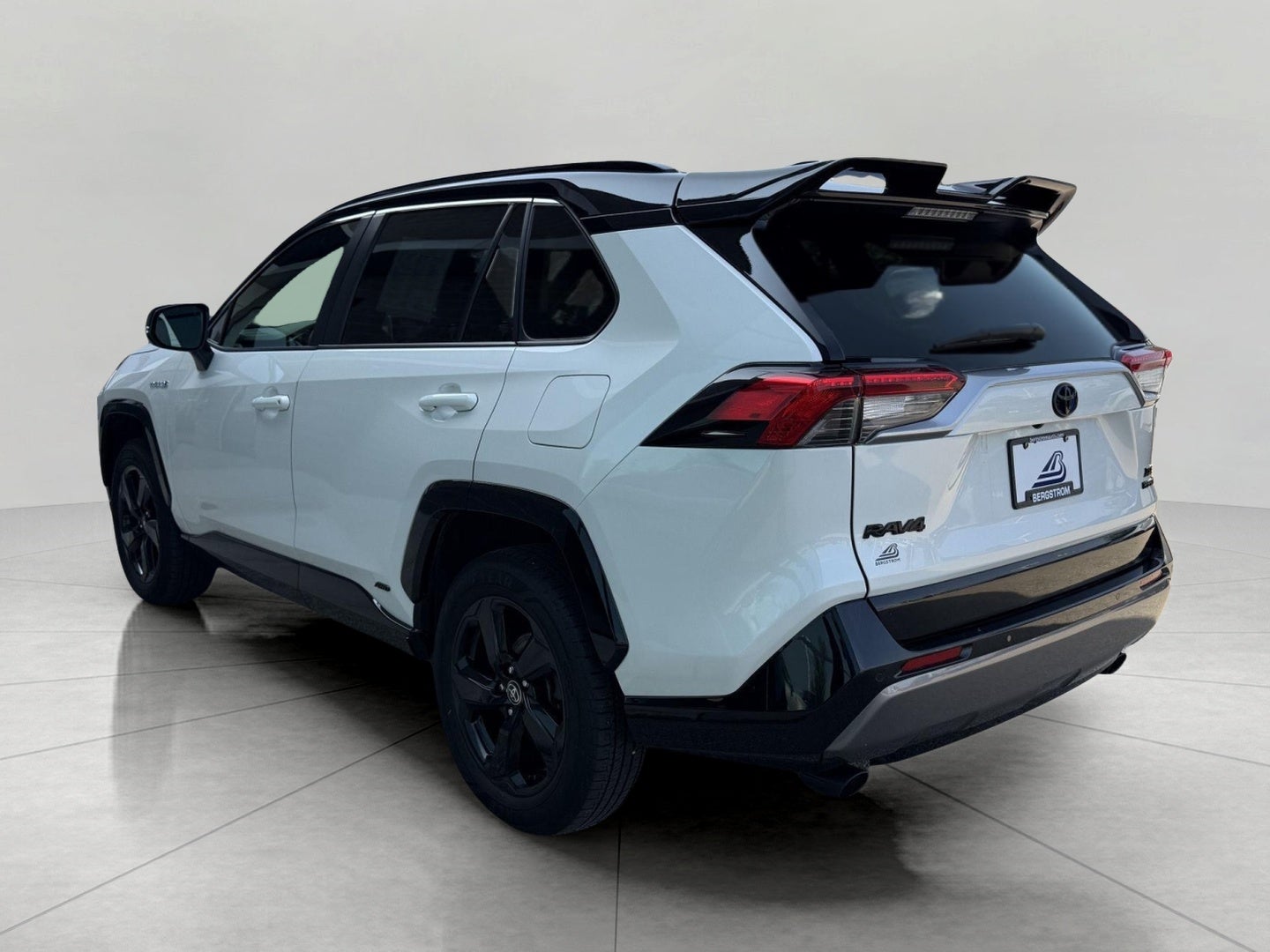 2021 Toyota RAV4 Hybrid XSE AWD (Natl)