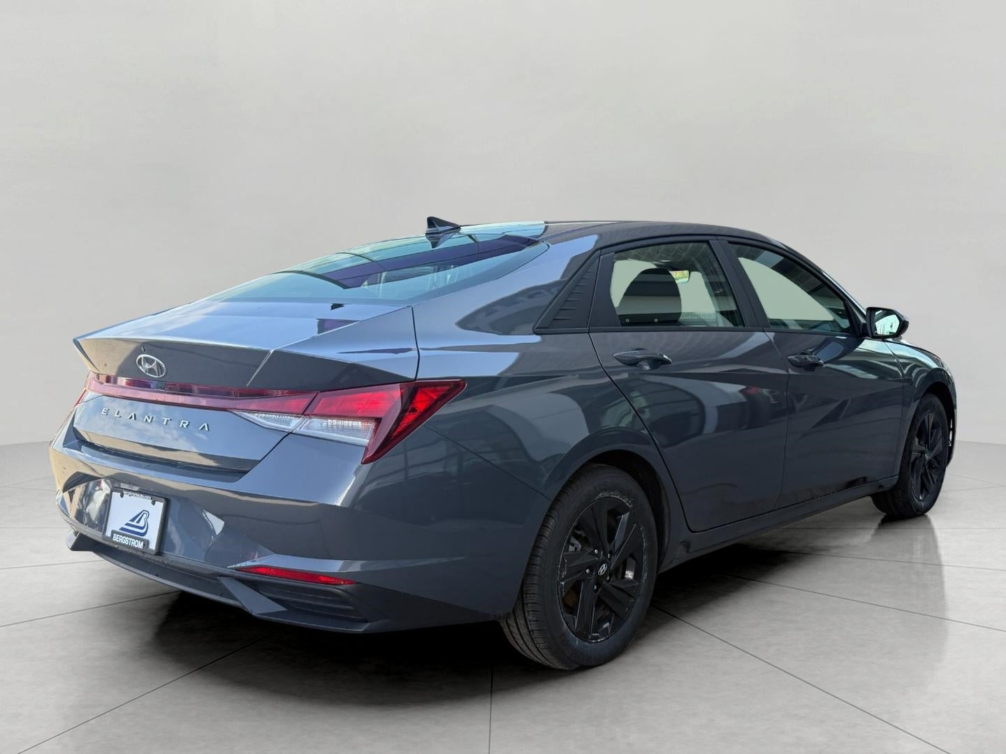 2023 Hyundai Elantra SEL IVT