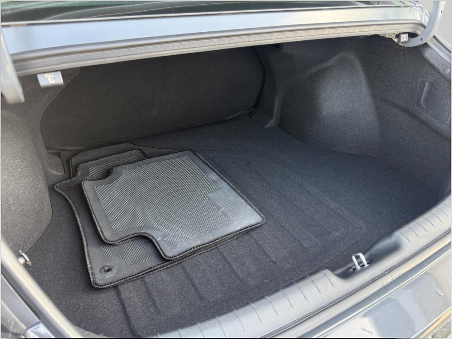 2023 Hyundai Elantra SEL IVT