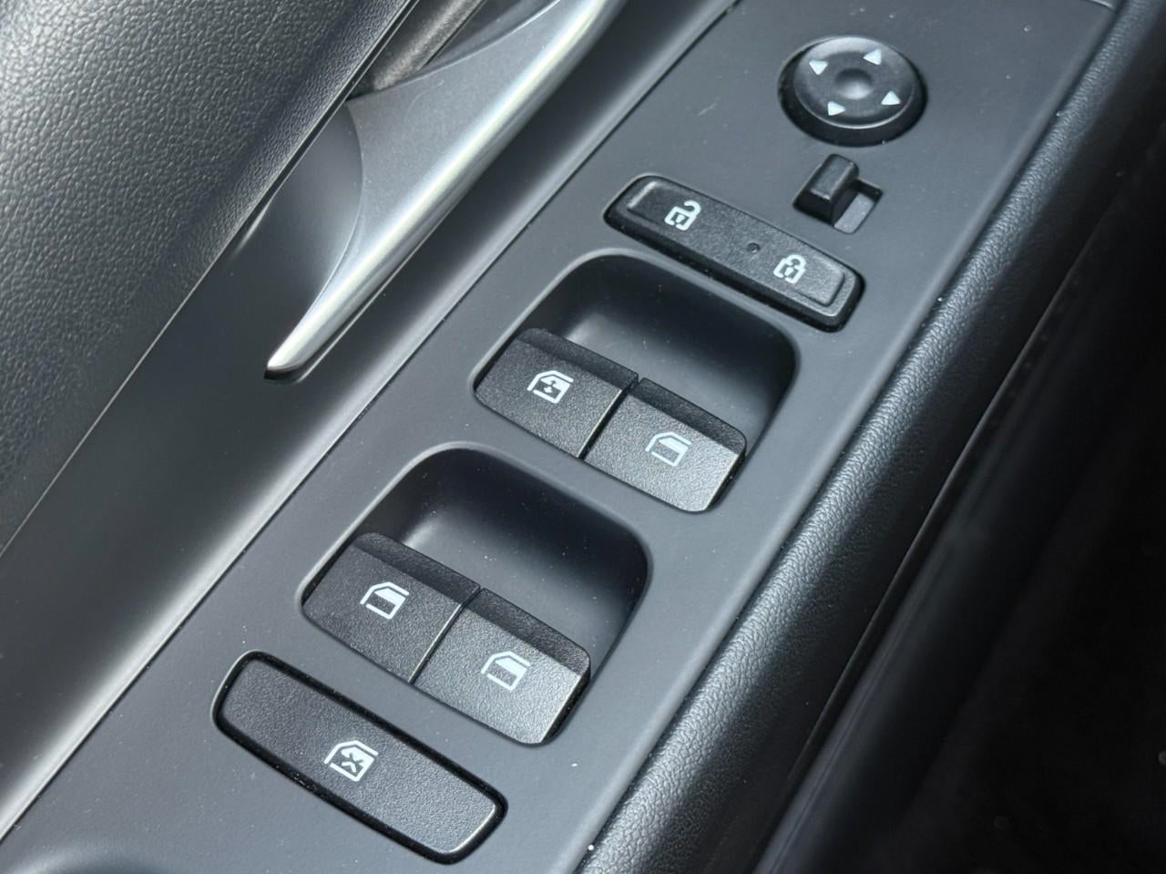 2023 Hyundai Elantra SEL IVT