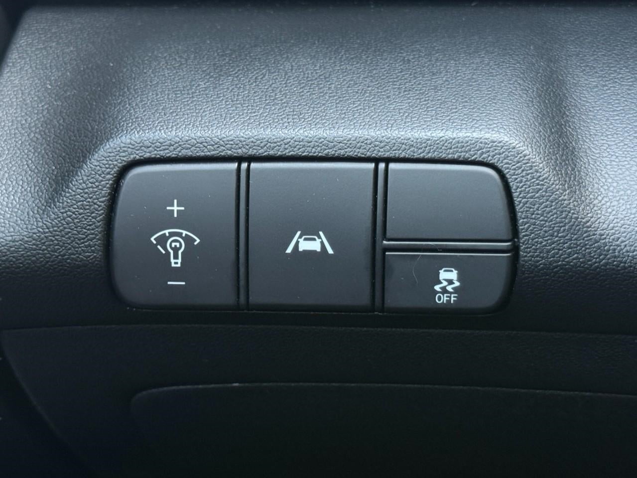 2023 Hyundai Elantra SEL IVT