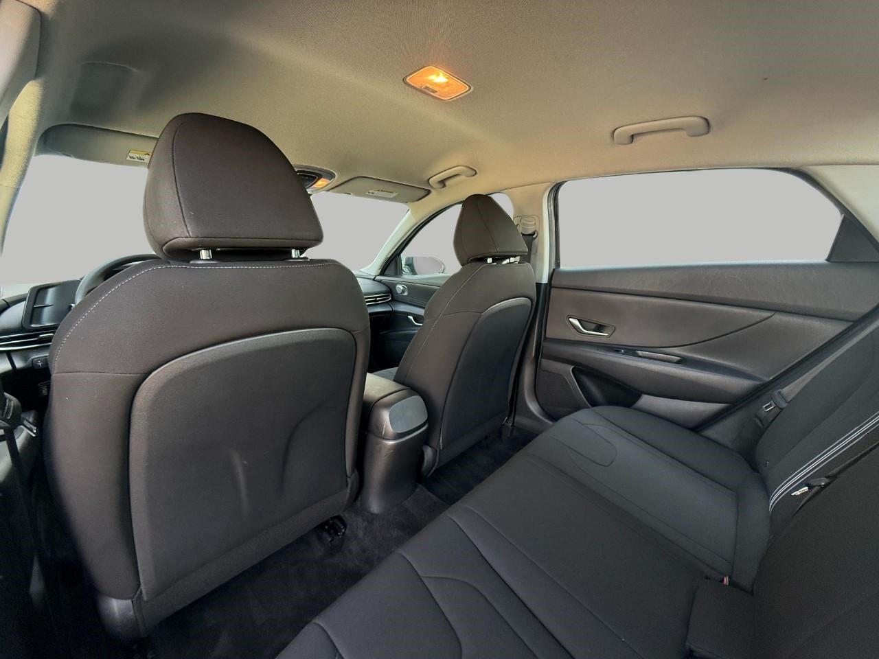 2023 Hyundai Elantra SEL IVT