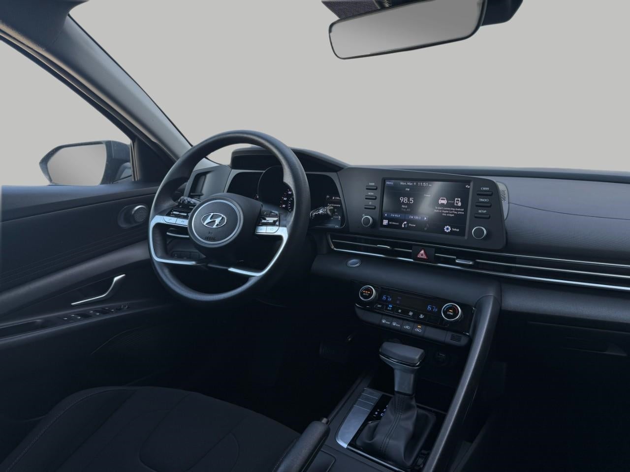 2023 Hyundai Elantra SEL IVT