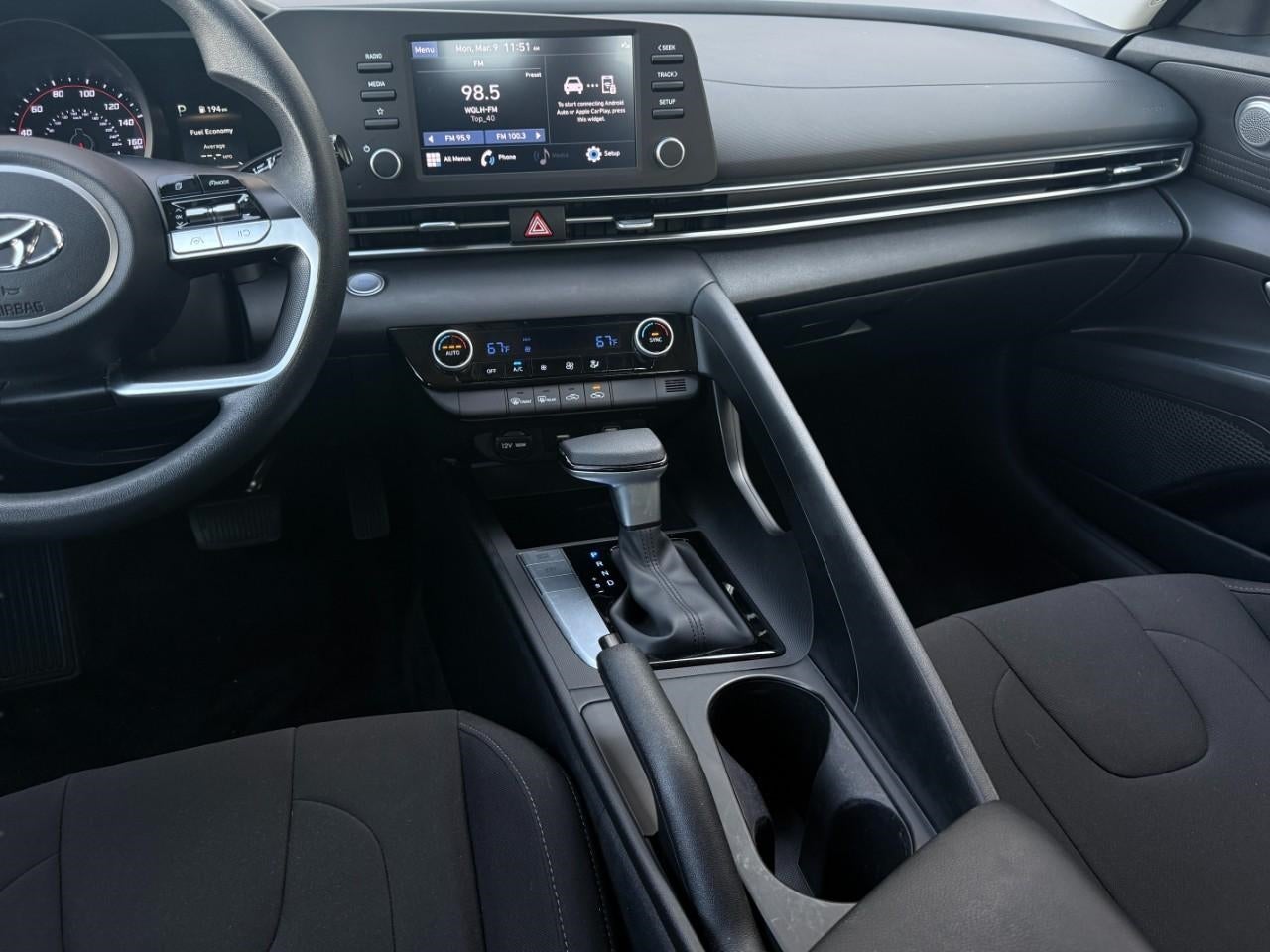 2023 Hyundai Elantra SEL IVT