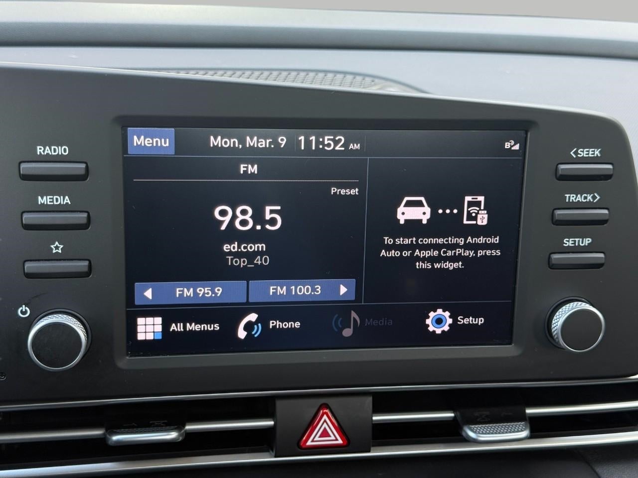 2023 Hyundai Elantra SEL IVT