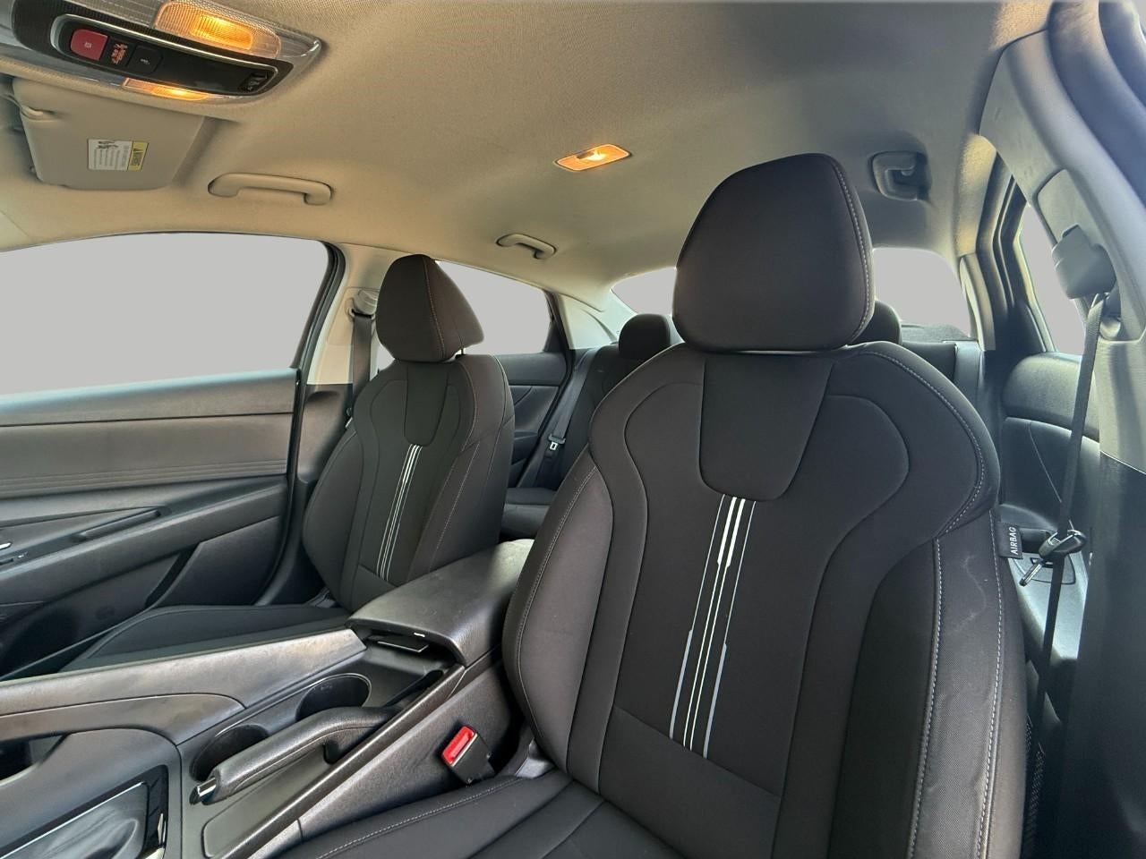 2023 Hyundai Elantra SEL IVT