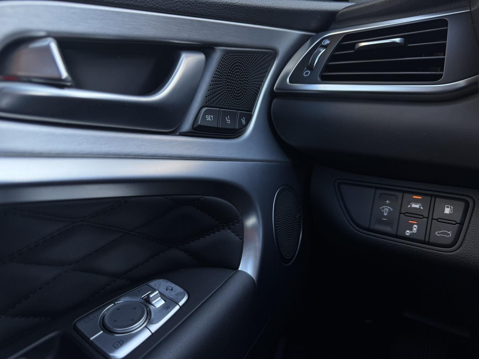 2021 Genesis G70 2.0T AWD