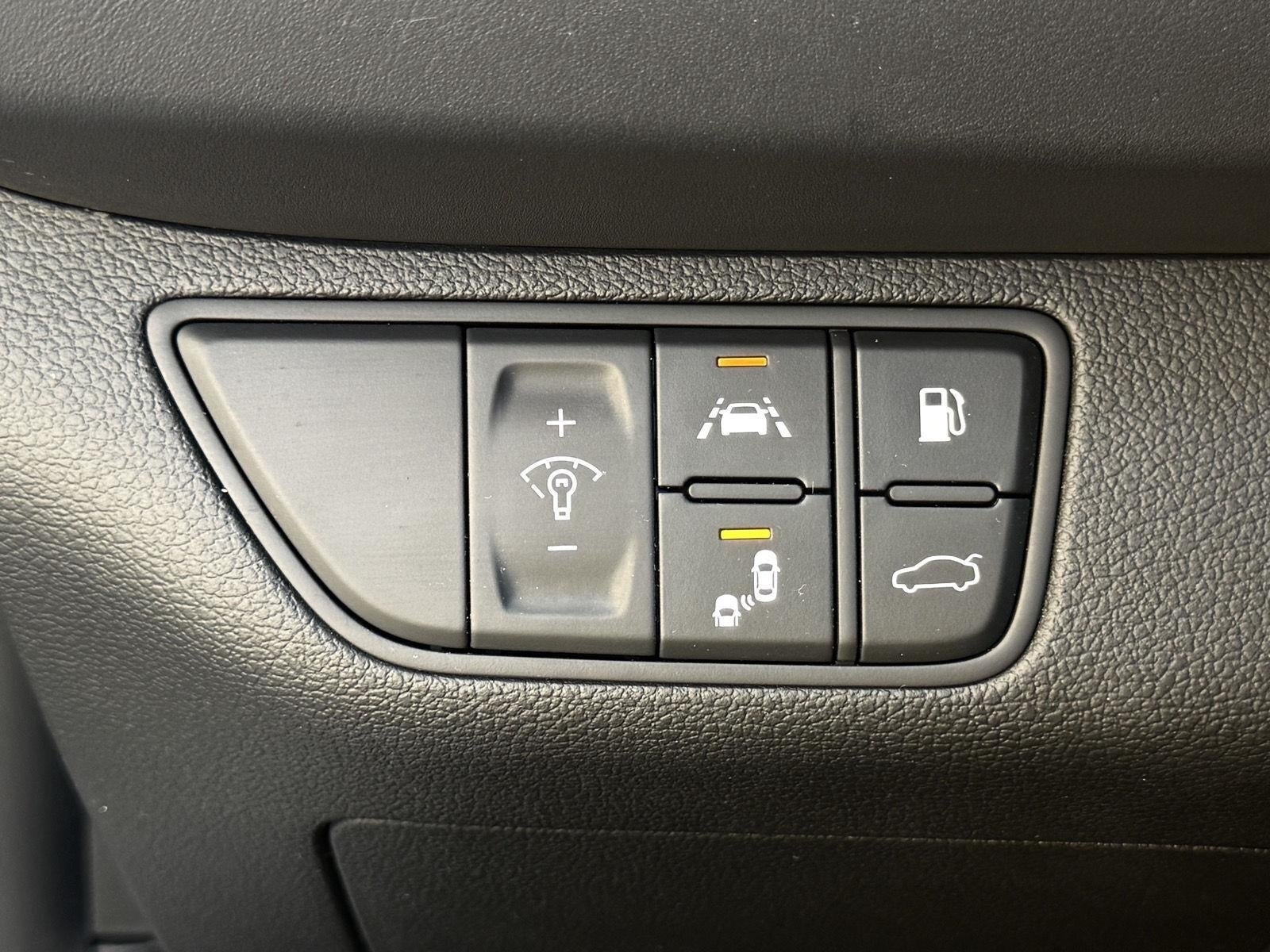2021 Genesis G70 2.0T AWD