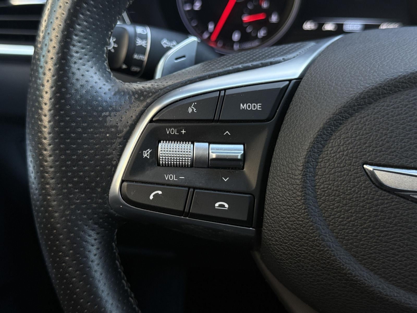 2021 Genesis G70 2.0T AWD