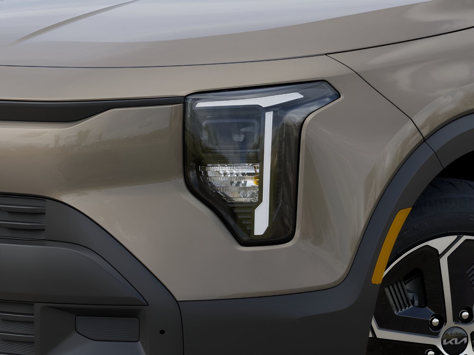 2027 Kia Niro LX FWD