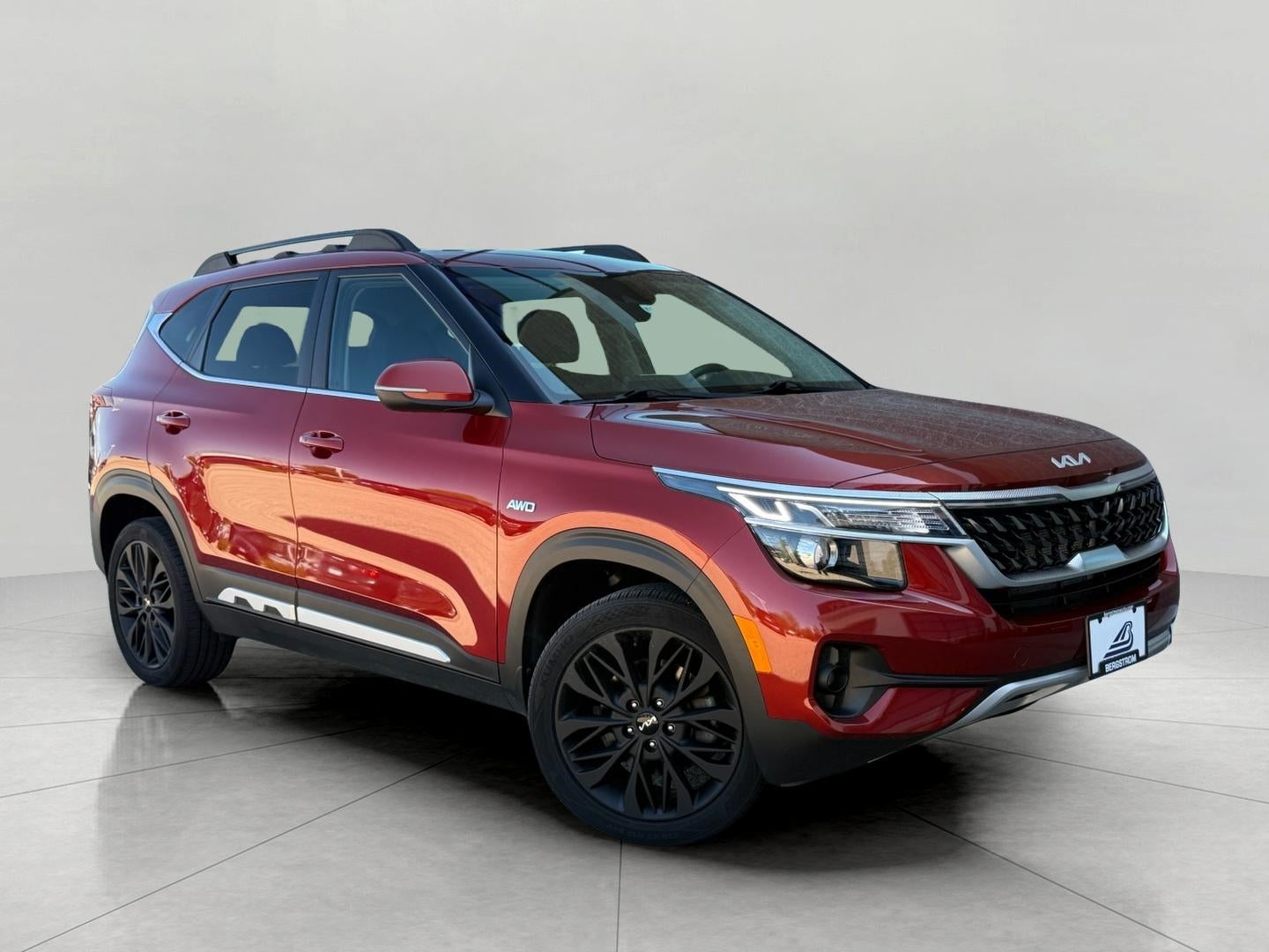 2022 Kia Seltos 1.6 Nightfall AWD's photo