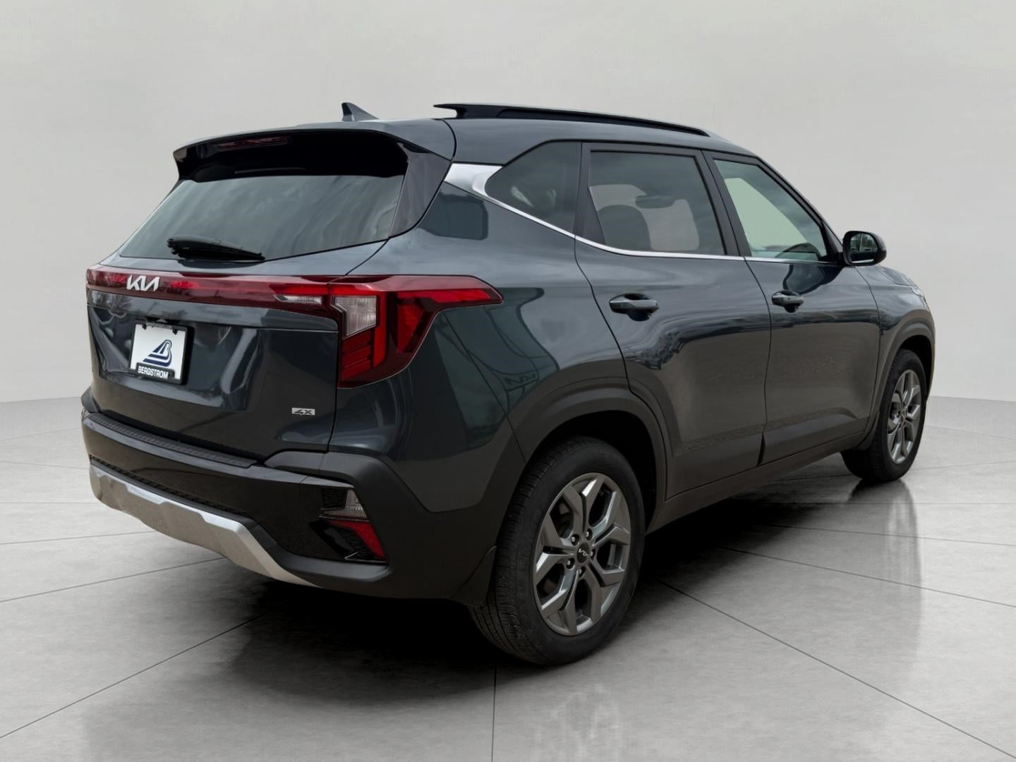 2024 Kia Seltos S IVT AWD