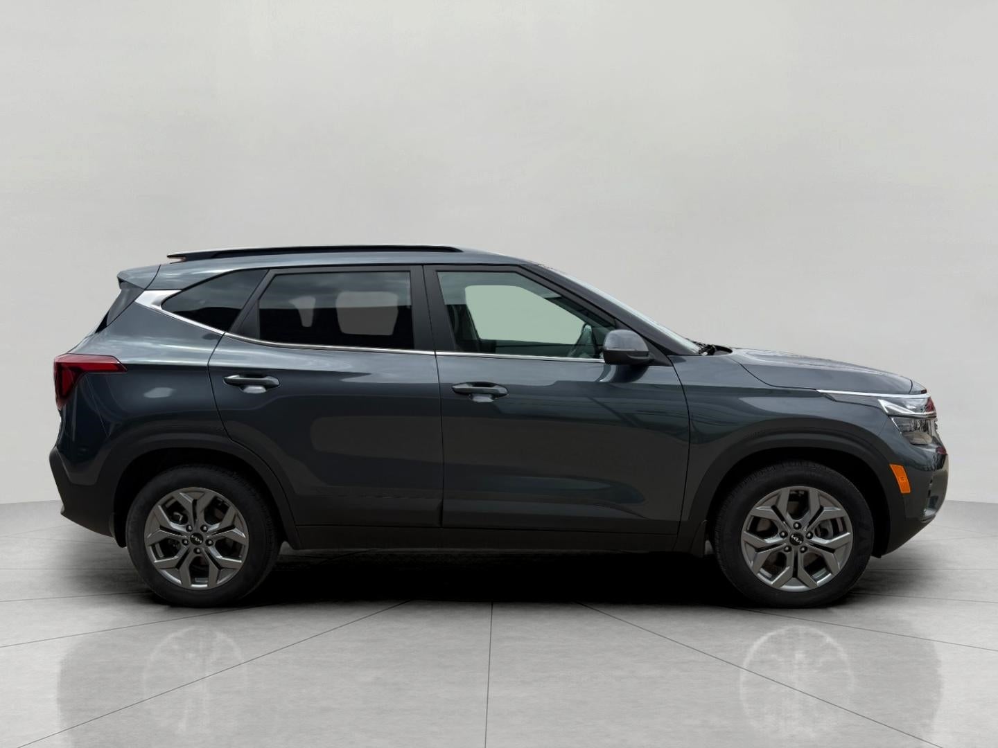 2024 Kia Seltos S IVT AWD