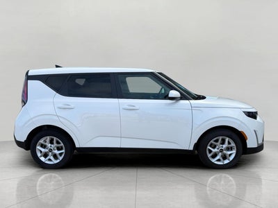 2023 Kia Soul LX IVT