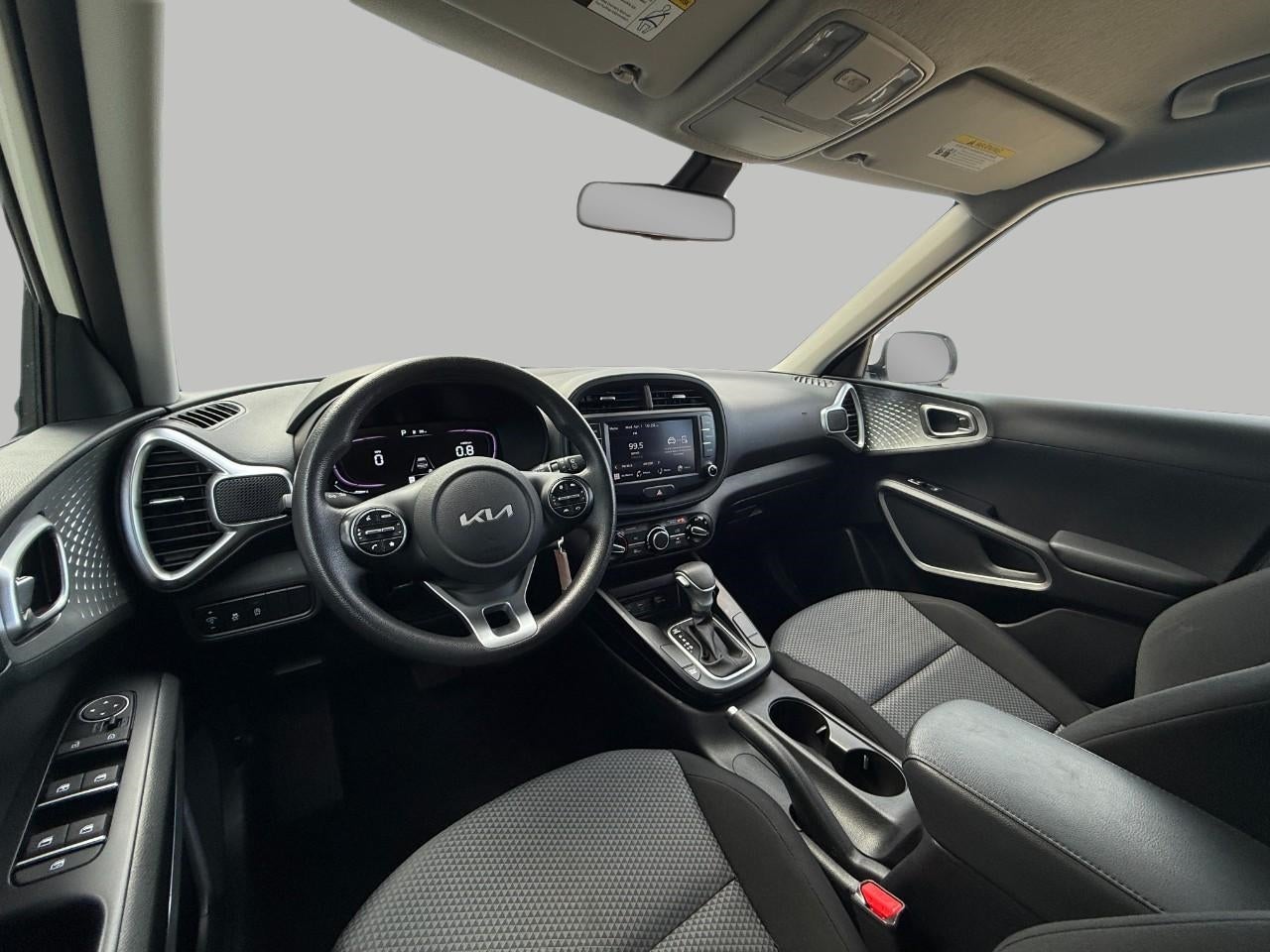 2023 Kia Soul LX IVT