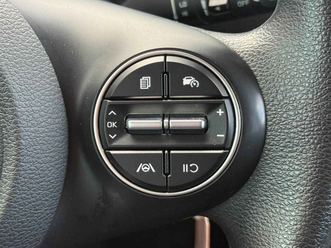 2023 Kia Soul LX IVT