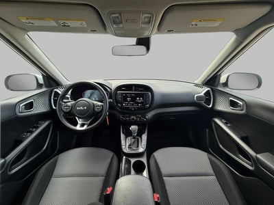 2023 Kia Soul LX IVT