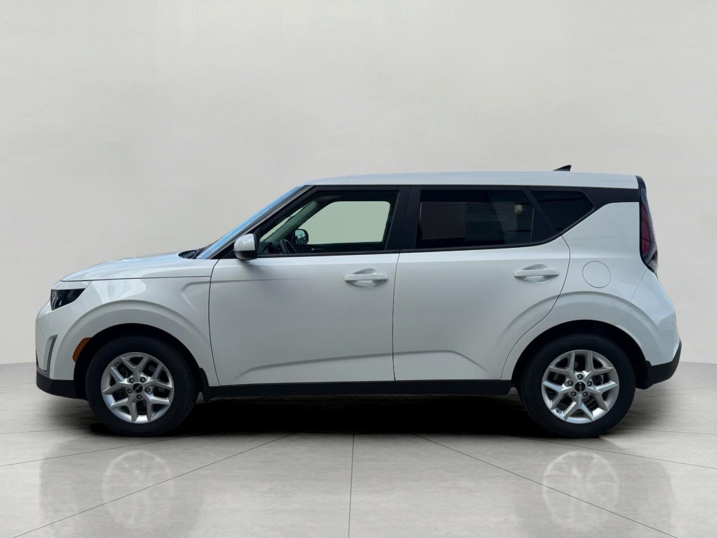2023 Kia Soul LX IVT