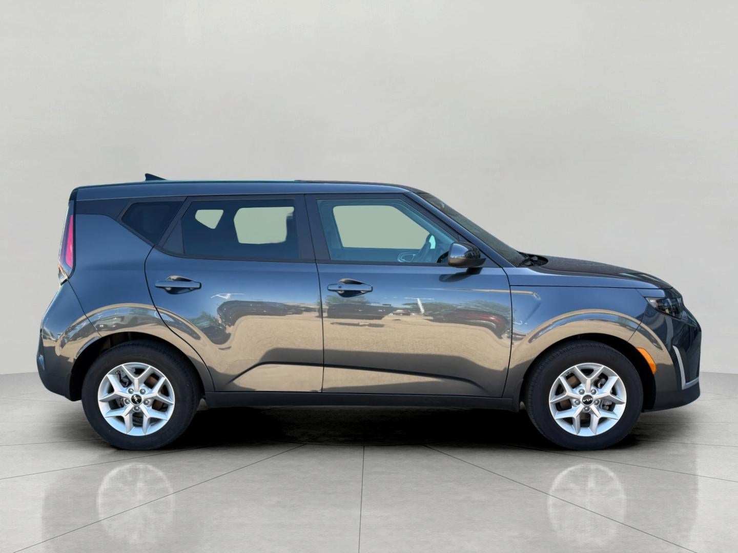 2023 Kia Soul S IVT